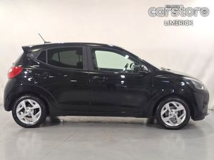 Hyundai i10 1.0 PET Deluxe - Image 2