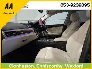 BMW 5-Series 2020 520d SE x DRIVE - Image 4