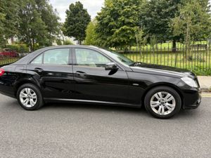 Mercedes-Benz E-Class E 220 CDI BE SE 4DR Auto - Image 2