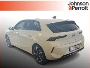 Opel Astra Elegance Phev 1.6 180ps 8 Speed Auto / - Image 4