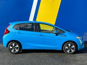 Honda Fit L-PACKAGE 1.5 HYBRID AUTO // SERVICE HIS - Image 2