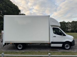 2023 MERCEDES-BENZ SPRINTER 2.0 315Cdi 3.5t. 4.2m - Image 2