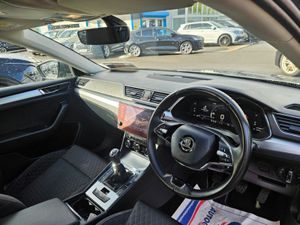 Skoda Superb AMB 2.0tdi 150HP 5DR - Image 4