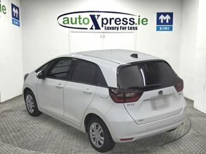 Honda Fit 1.5 E:HEV HOME Automatic, Reversing came - Image 3