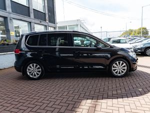 Volkswagen Touran 2018 - Image 2