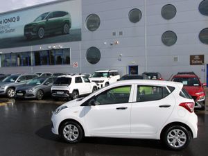 Hyundai i10 2015 - Image 2