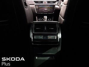 Skoda Superb Superb STY 2.0tdi 150HP DSG - Image 4