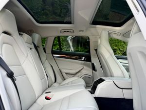 Porsche Panamera Sport Turismo 455BHP - Image 4