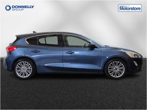 Ford Focus Hatchback Titanium X - Image 4