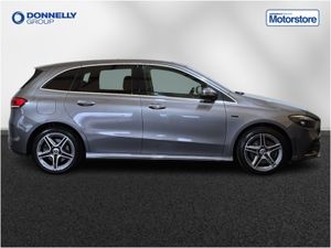 Mercedes-Benz B Class Hatchback AMG Line - Image 4