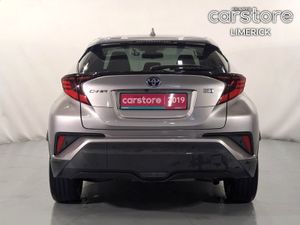 Toyota C-HR 1.8 Hybrid Auto - Image 4