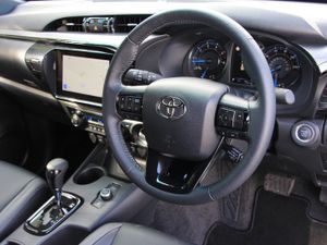 Hilux Invincible X * Huge spec * Vat included - Image 3