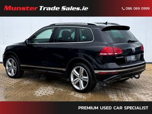 Volkswagen Touareg R-line V6 TDI 5 Seater Crew Cab - Image 2