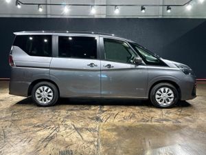 Nissan Serena 2.0 AUTOMATIC HYBRID-S - 8 SEATER - - Image 3