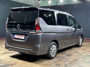 Nissan Serena 2.0 AUTOMATIC HYBRID-S - 8 SEATER - - Image 4