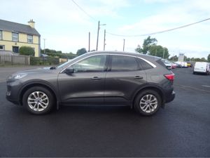 Ford Kuga TITANIUM 5DR 1.5 TD 120 S6.2 M6 F - Image 4