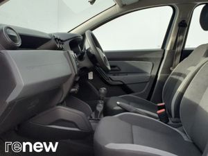 Dacia Duster Blue dCi 115 Essential - Image 3