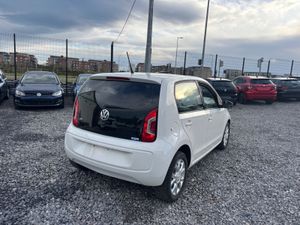 Volkswagen Up - Image 4