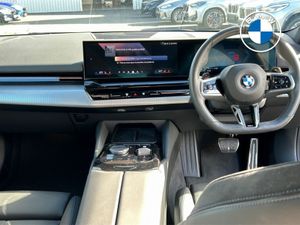 BMW 5 Series 520i M Sport Saloon - Image 4