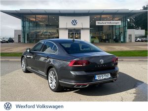 Volkswagen Passat R-line 2.0tdi 150HP Manual - Image 4