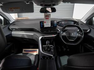 Peugeot 3008 Bluehdi S/S Allure Premium - Image 4