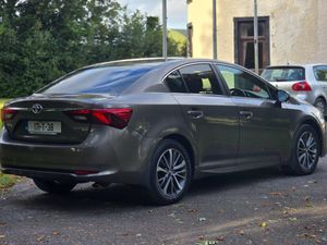 2017 Toyota Avensis 1.6 D4D SOL High Spec - Image 4