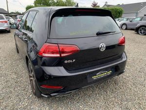 Volkswagen Golf R-line Edition - Image 3