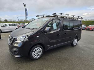 Nissan NV300 Tekna 2.9t Euro 6 - Image 2