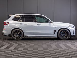 2025 BMW X5 X-Drive 50e M-Sport - Image 2