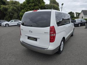 Hyundai i800 SE Nav - Image 4
