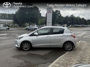 Toyota Yaris HYBRID 5DR LUNA - Image 4