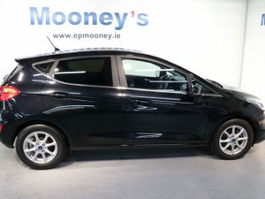 Ford Fiesta Titanium Very Low Mileage 1.1l Petrol - Image 4