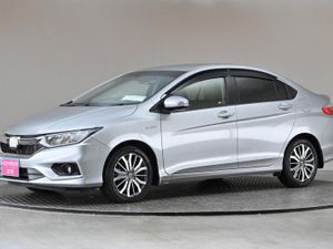 Honda Grace 1.5 Hybrid 4DR Auto  half Leather 9 a - Image 4