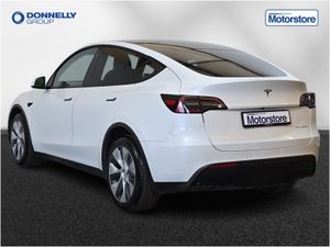 Tesla Model Y Hatchback Long Range - Image 3
