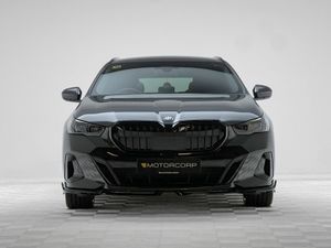 BMW 5-Series 530E TOURING M SPORT - Image 2
