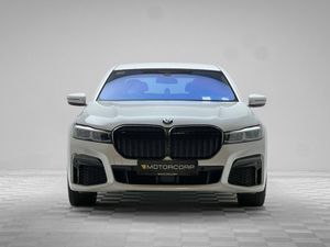 BMW 7-Series 740D M SPORT XDRIVE - Image 2