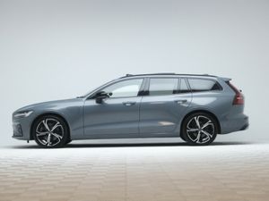 Volvo V60 ULTIMATE T6 2.0 AWD RECHARGE *PAN ROOF* - Image 4