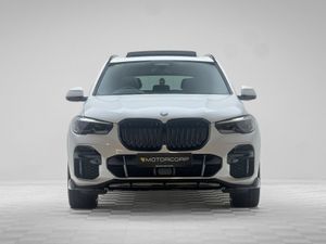 BMW X5 45E M SPORT XDRIVE *HUGE SPEC* - Image 2