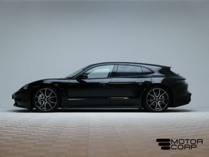 Porsche Taycan TURBO SPORT TURISMO 671HP - Image 4