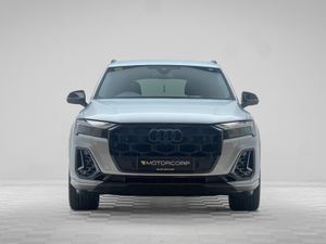 Audi Q7 55 TFSI E BLACK EDITION QUATTRO - Image 2