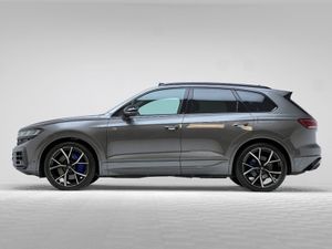 Volkswagen Touareg R V6 R 3.0 TSI PHEV 462HP - Image 3