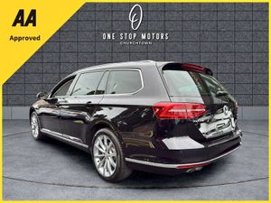 2020 VW Passat 2.0TDI *HIGHLINE AUTO / EVERY EXTRA - Image 3