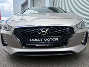Hyundai i30 1.6 DIESEL DELUXE 5DR - Image 2