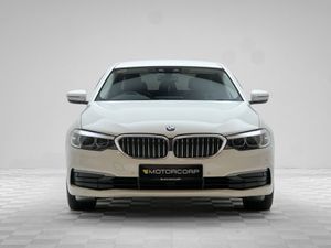 BMW 5-Series 520D SE AUTO - Image 2