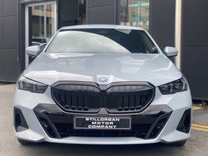 BMW 5 Series 530e M-sport Pro Auto (phev) - Image 2