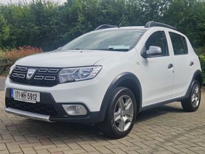 Dacia Sandero Stepway 1.5 DIESEL LAUREATE  MODEL*S - Image 2