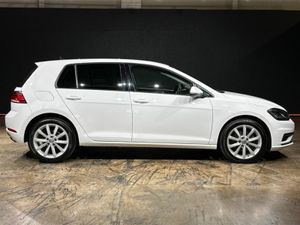 Volkswagen Golf 5DR AUTO - CRUISE CONTROL - Image 3