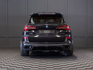 222 BMW X5 X-Drive 45e M-Sport - Image 4