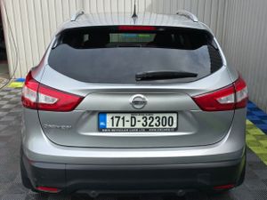 2017 Nissan Qashqai PREMIUM 1.5 DSL - Image 4