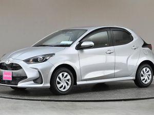 Toyota Yaris 1.0 Auto Petrol  9 android Car Playe - Image 4